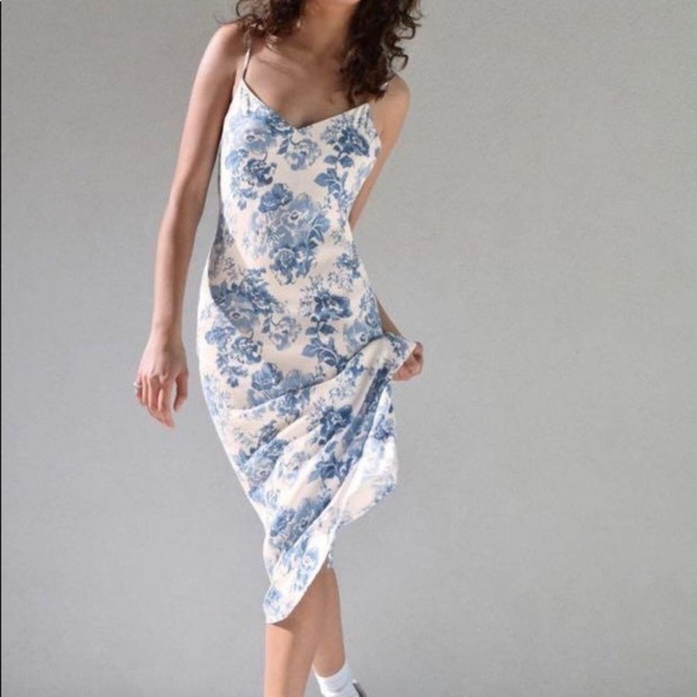REFORMATION Chianti Dress in “Olympia”